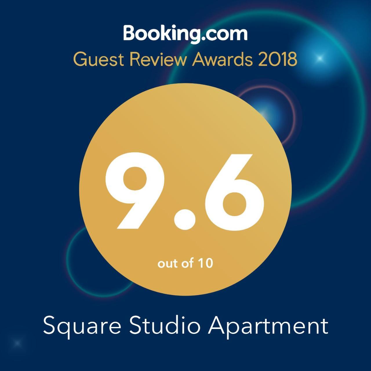 Square Studio Apartment Ni Buitenkant foto
